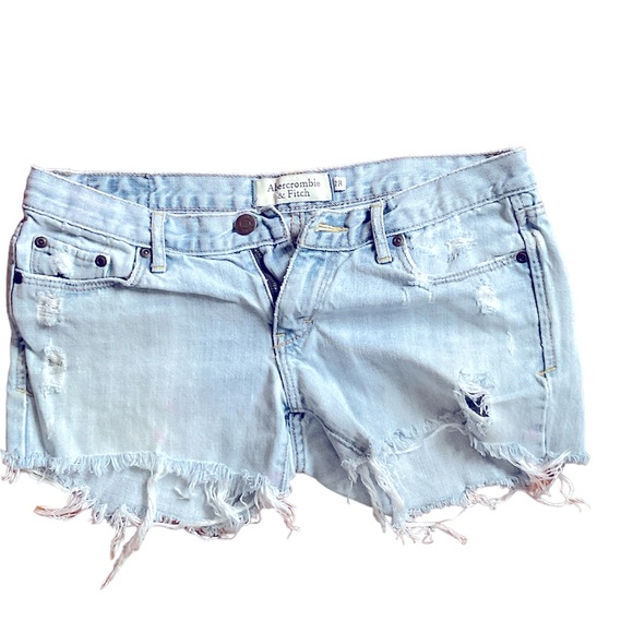 VINTAGE ABERCROMBIE DISTRESSED JEAN SHORTS - Picture 1 of 4